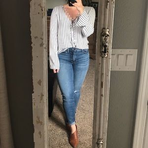Women’s striped linen top